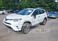 2017 Toyota RAV4 фото