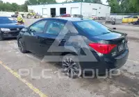 2017 Toyota COROLLA фото
