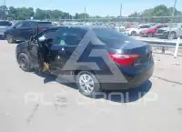 2017 Toyota COROLLA фото