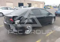 2017 Toyota COROLLA фото