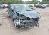 2017 Toyota COROLLA фото