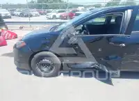 2017 Toyota COROLLA фото