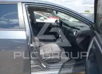 2017 Toyota COROLLA фото