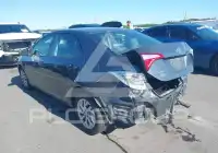 2017 Toyota COROLLA фото
