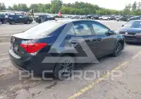 2017 Toyota COROLLA фото