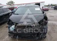 2017 Toyota SIENNA фото