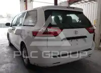 2017 Toyota SIENNA photo