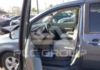 2017 Toyota SIENNA фото