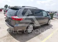 2017 Toyota SIENNA фото