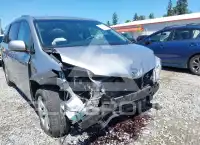 2017 Toyota SIENNA photo