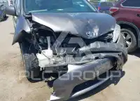 2017 Toyota SIENNA фото
