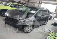 2017 Toyota SIENNA photo