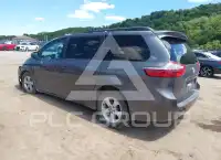 2017 Toyota SIENNA фото