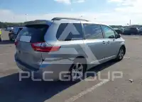 2017 Toyota SIENNA фото