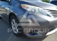 2017 Toyota SIENNA фото