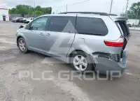 2017 Toyota SIENNA фото