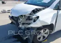 2017 Toyota SIENNA photo