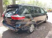 2017 Toyota SIENNA фото
