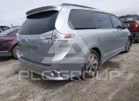 2017 Toyota SIENNA фото