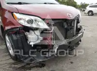 2017 Toyota SIENNA photo