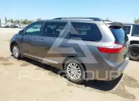 2017 Toyota SIENNA фото