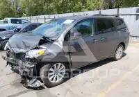 2017 Toyota SIENNA фото