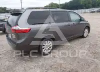 2017 Toyota SIENNA фото