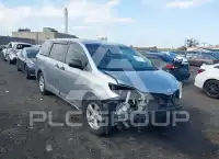 2017 Toyota SIENNA фото
