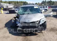 2017 Toyota SIENNA фото