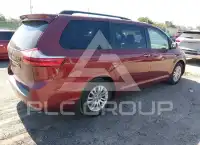 2017 Toyota SIENNA фото