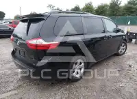 2017 Toyota SIENNA фото