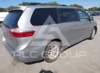 2017 Toyota SIENNA фото