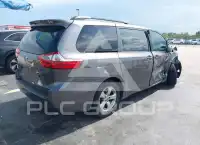 2017 Toyota SIENNA фото