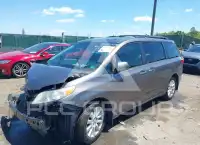 2017 Toyota SIENNA photo