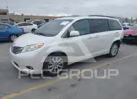 2017 Toyota SIENNA фото
