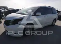 2017 Toyota SIENNA фото