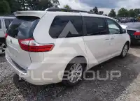 2017 Toyota SIENNA фото