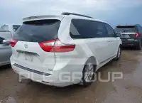 2017 Toyota SIENNA фото