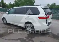 2017 Toyota SIENNA фото