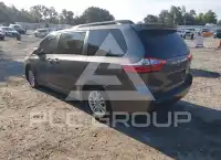 2017 Toyota SIENNA фото