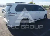 2017 Toyota SIENNA фото