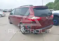 2017 Toyota SIENNA photo