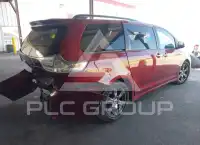 2017 Toyota SIENNA фото
