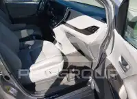 2017 Toyota SIENNA фото