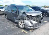 2017 Toyota SIENNA фото