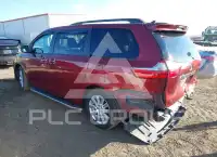 2017 Toyota SIENNA фото
