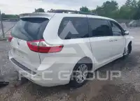 2017 Toyota SIENNA фото