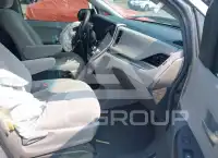 2017 Toyota SIENNA photo