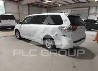 2017 Toyota SIENNA фото