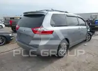 2017 Toyota SIENNA фото